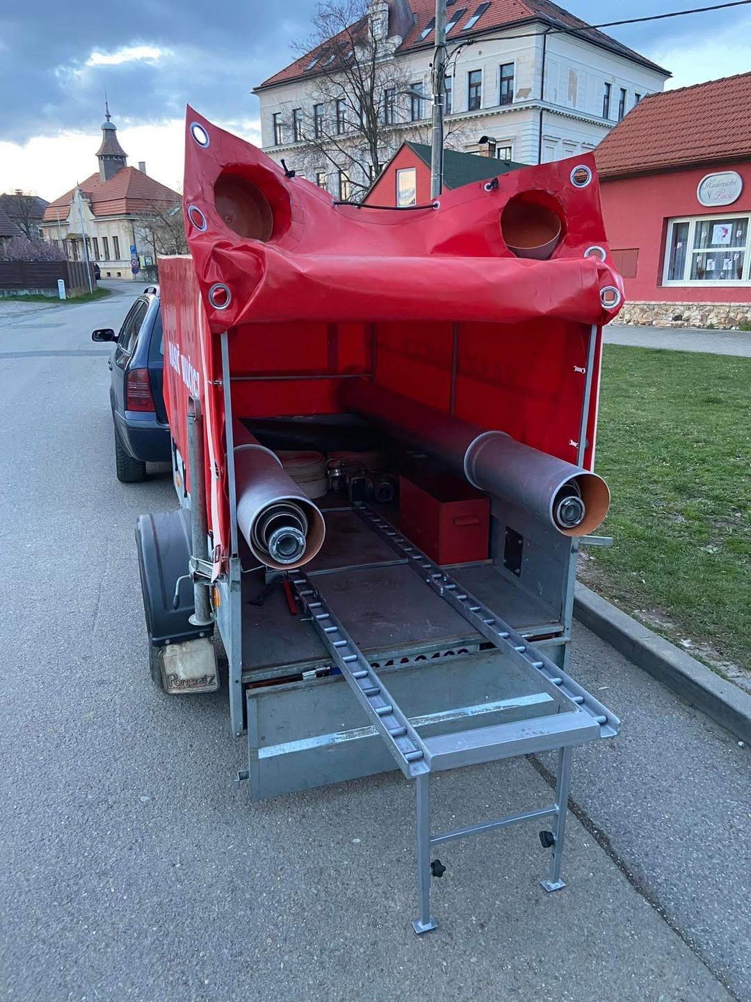 AGADOS 750 kg - upravený vlek na přepravu PS-12